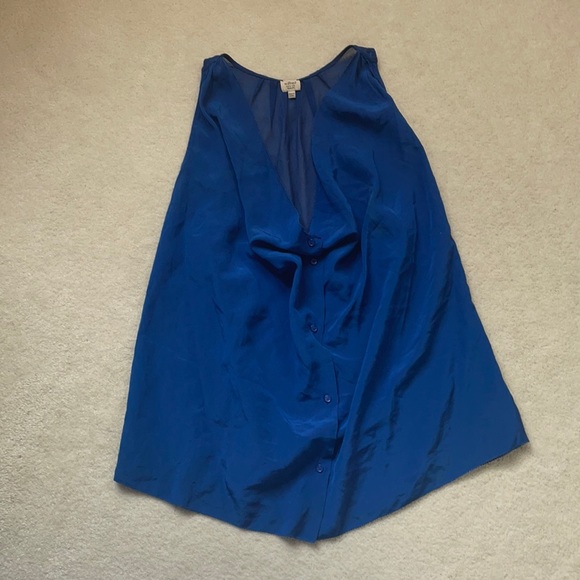 🌷Wilfred 100% Silk Sleeveless blouse - Picture 2 of 11